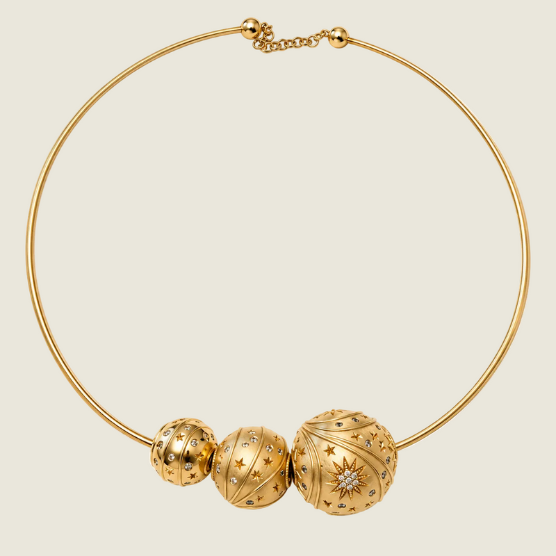 Torque Nomad necklace in 18k gold, three Bubble spheres — two brushed, one polished — set with diamonds — Sandrine Barabinot